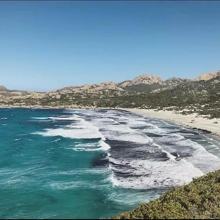 Un Havre De Paix Entre Et Montagnes